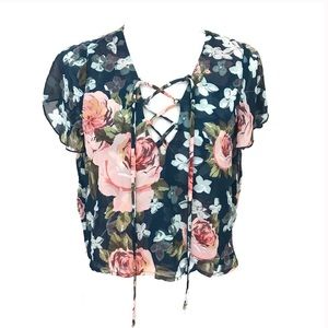 Show Me Your Mumu Oasis Lace Up Crop 🌸 XS